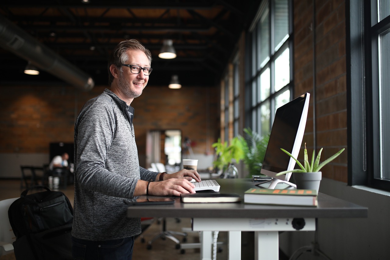 man running a sole proprietorship business in thailand