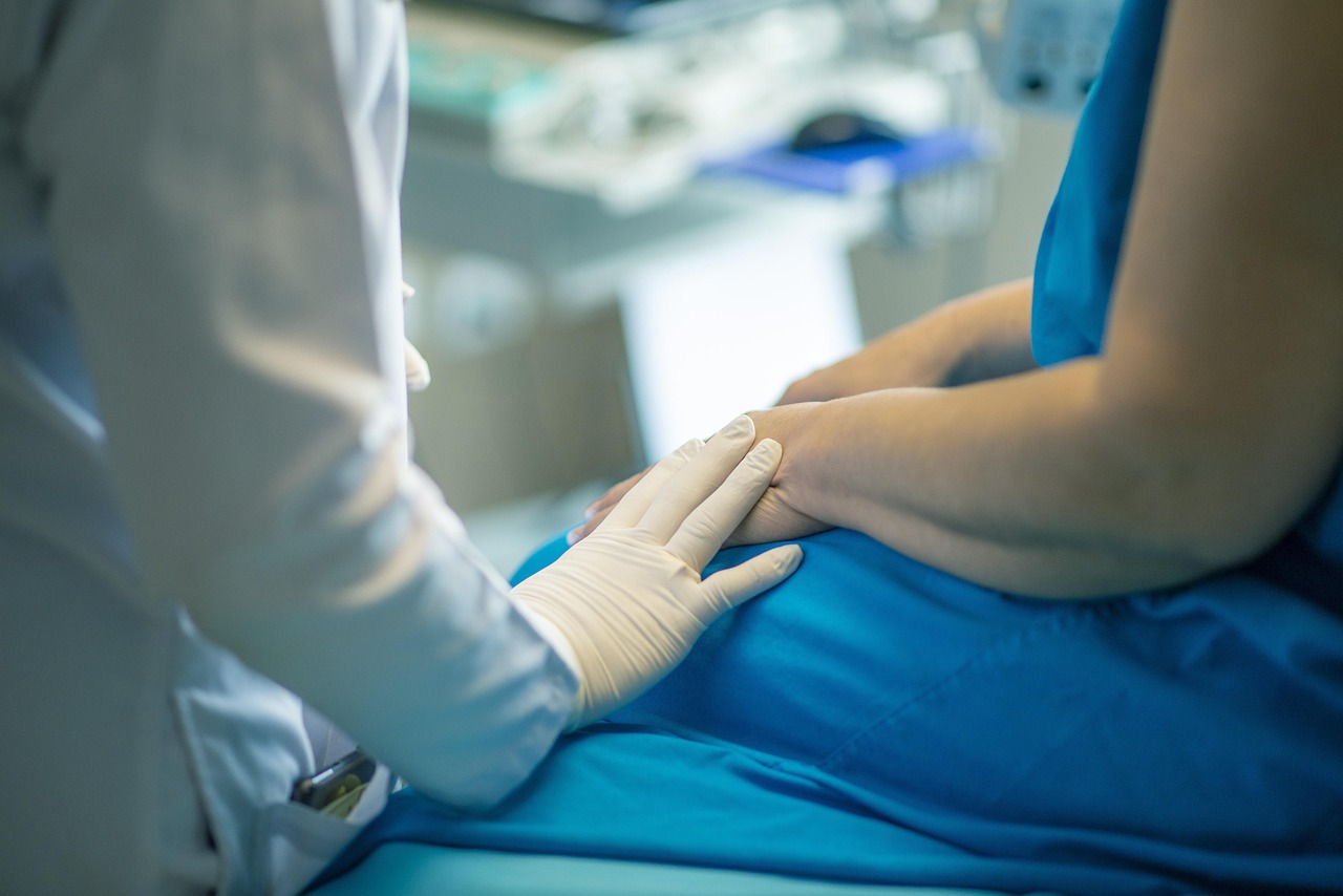 a patient who retire in Thailand with a doctor